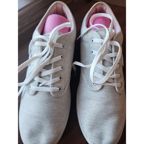 Vans
Light Grey Lace Up Two Tone Lace Up Sneakers - Picture 6 of 8